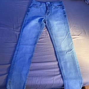 Kensie Skinny Jeans. Size 4